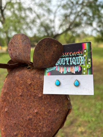 Turquoise Rope Edging Teardrop Stud