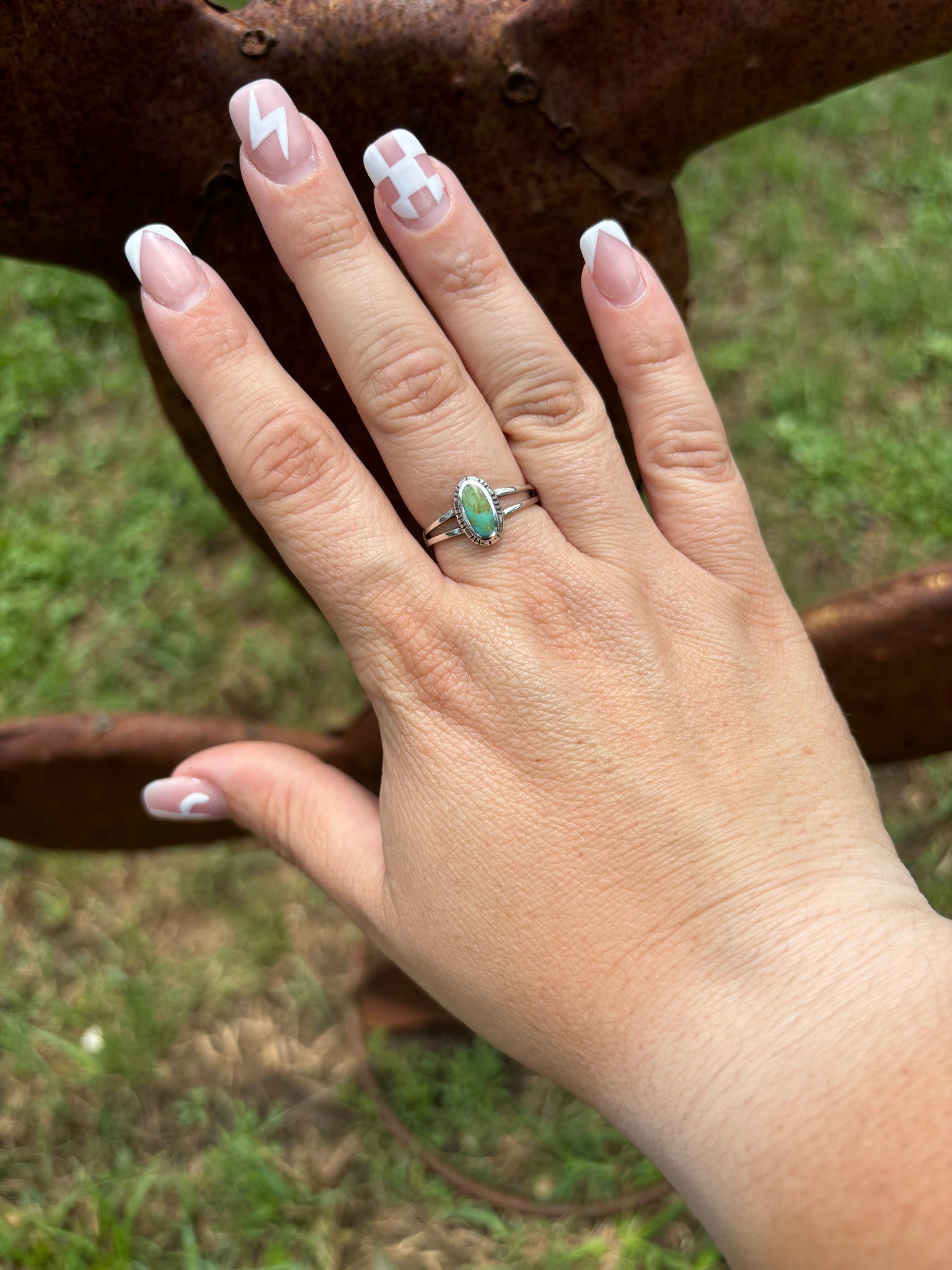 Elegant Oval Turquoise Ring