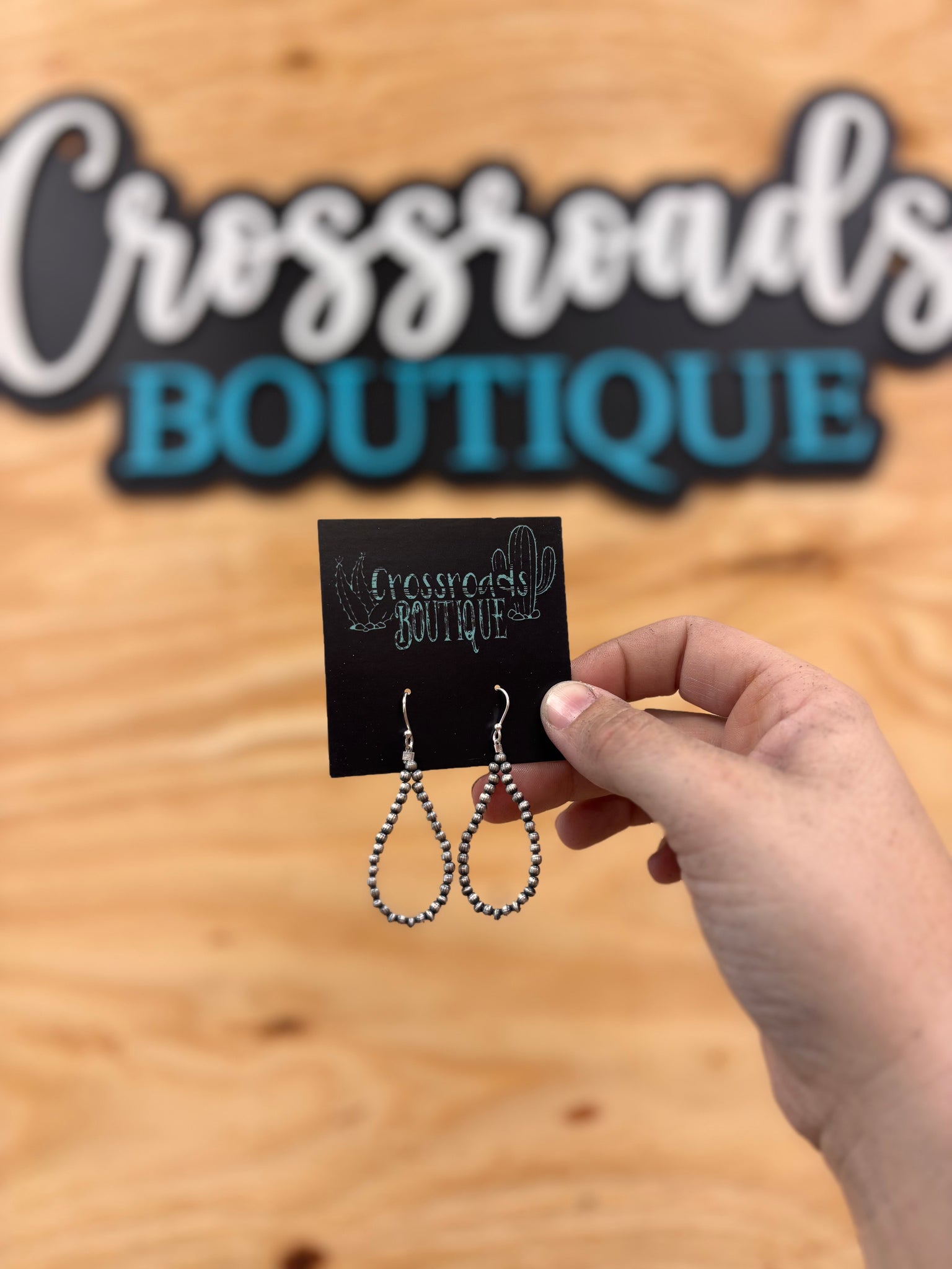 Corrugated Pearl & Disk Hoop