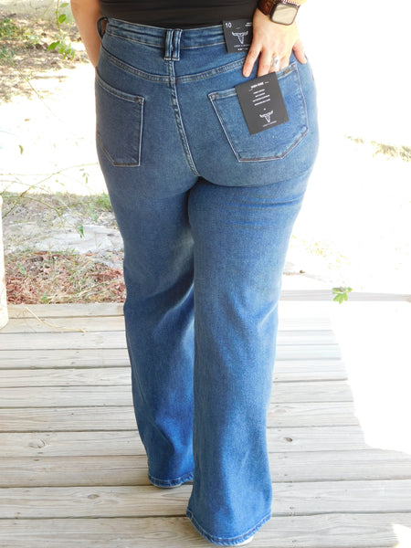 Dark Wash High Rise Pocket Detail Wide Leg Jeans