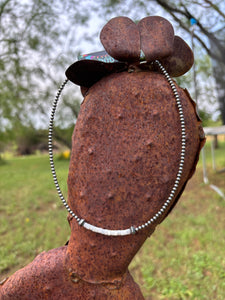 3MM Navajo White Shell Chocker